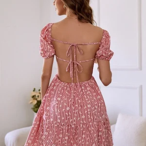 Alternative view of French-style retro square-neck floral dress for women